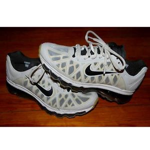 Nike Air Max 2011 Black and White